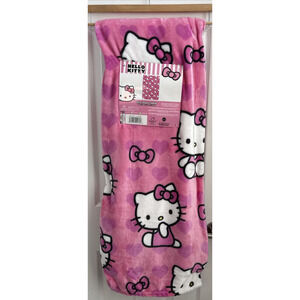 Hello Kitty 50" X 70" I Love Pink Silk Touch Throw Blanket Bows Pink‎ Hearts NEW